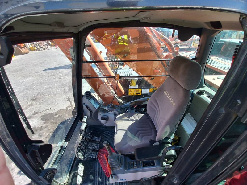 Pásové rýpadlo Hitachi ZX470-5G (Abu Dhabi): obrázek 18
