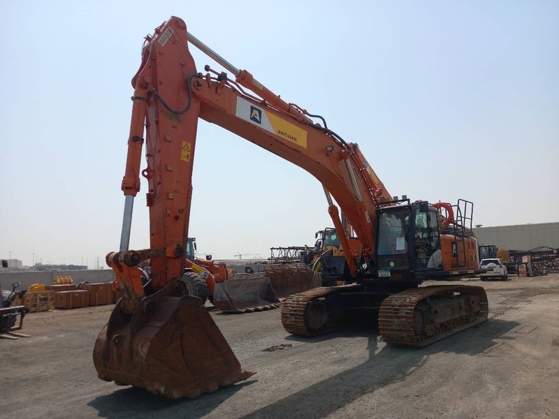 Hitachi ZX470-5G (Abu Dhabi) - Pásové rýpadlo: obrázek 5 Hitachi ZX470-5G (Abu Dhabi) - Pásové rýpadlo: obrázek 5