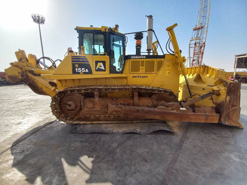 Komatsu D155A (4 Pieces available - Abu Dhabi) - Buldozer: obrázek 2 Komatsu D155A (4 Pieces available - Abu Dhabi) - Buldozer: obrázek 2