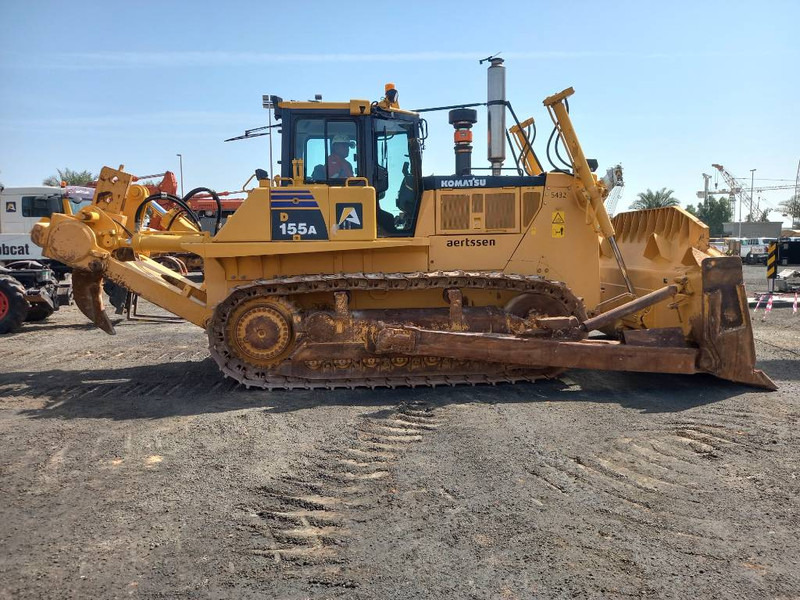 Komatsu D155A-6R (4 pieces available - Abu Dhabi) - Buldozer: obrázek 3 Komatsu D155A-6R (4 pieces available - Abu Dhabi) - Buldozer: obrázek 3