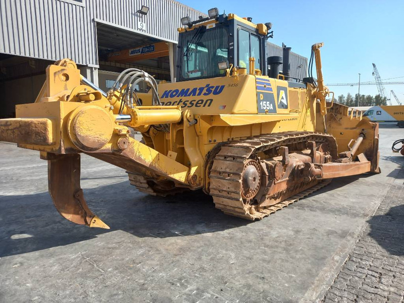 Komatsu D155A-6R (4 pieces available - Abu Dhabi) - Buldozer: obrázek 3 Komatsu D155A-6R (4 pieces available - Abu Dhabi) - Buldozer: obrázek 3