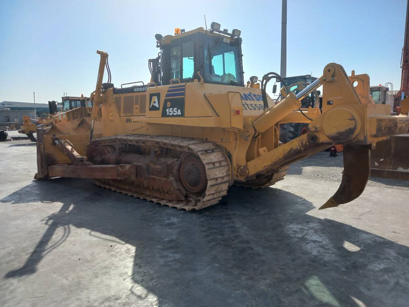 Komatsu D155A-6R (4 pieces available - Abu Dhabi) - Buldozer: obrázek 2 Komatsu D155A-6R (4 pieces available - Abu Dhabi) - Buldozer: obrázek 2