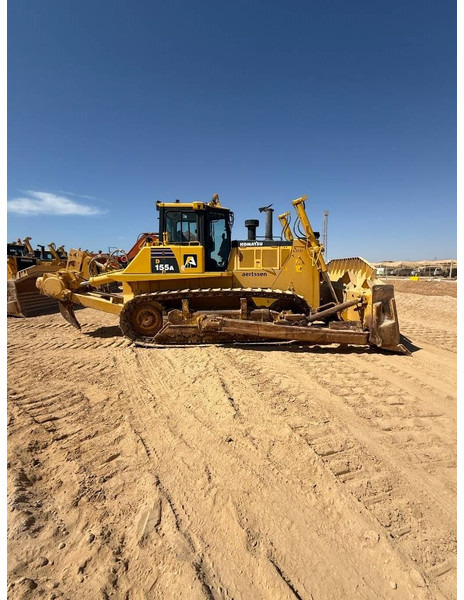 Komatsu D155A-6R (4 pieces available in Abu Dhabi) - Buldozer: obrázek 2 Komatsu D155A-6R (4 pieces available in Abu Dhabi) - Buldozer: obrázek 2