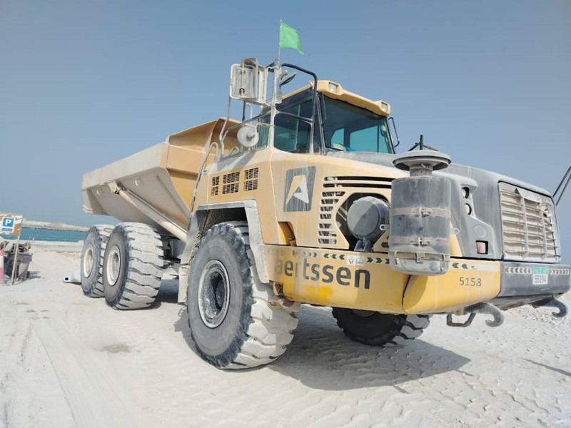 Komatsu HM400-3R (4 pieces available in Abu Dhabi) - Kloubový sklápěč: obrázek 4 Komatsu HM400-3R (4 pieces available in Abu Dhabi) - Kloubový sklápěč: obrázek 4