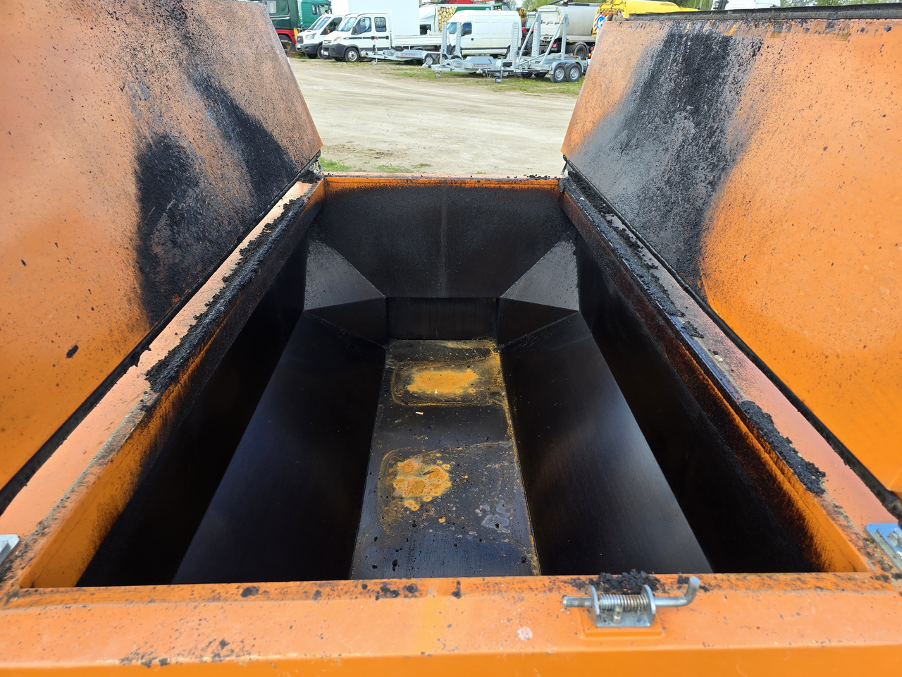 Amtec ATB3 Asphalt hot box - Technika pro ukládaní asfaltu: obrázek 3 Amtec ATB3 Asphalt hot box - Technika pro ukládaní asfaltu: obrázek 3
