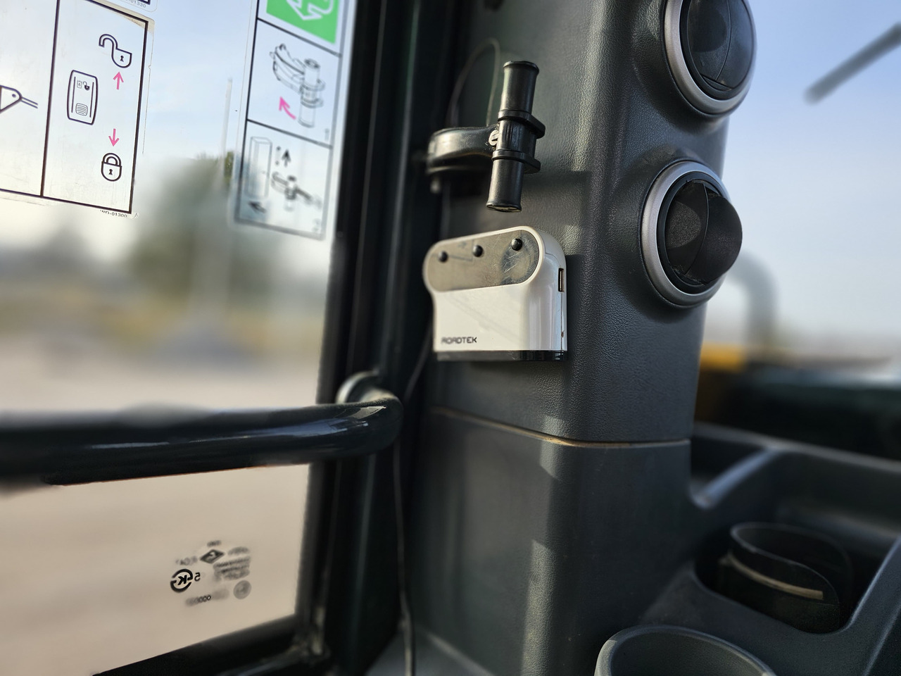 Kolový nakladač HYUNDAI HL975: obrázek 14