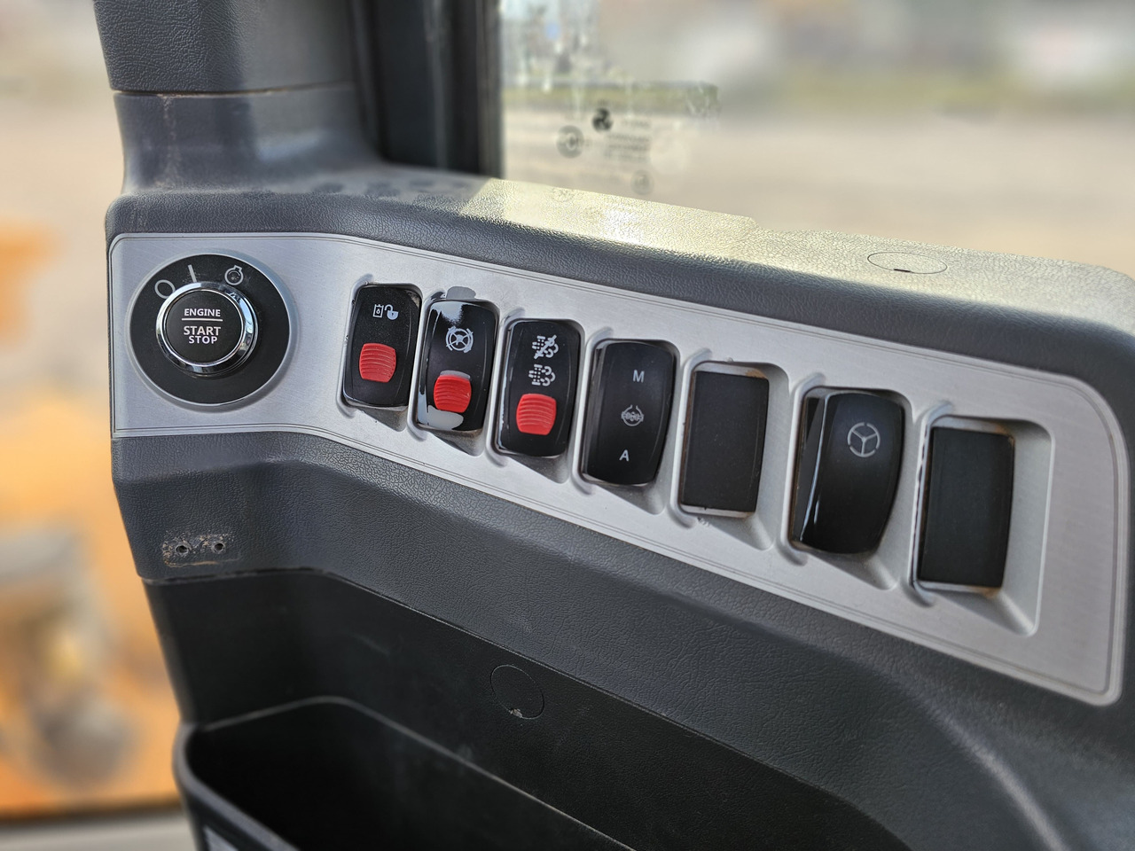 Kolový nakladač HYUNDAI HL975: obrázek 15