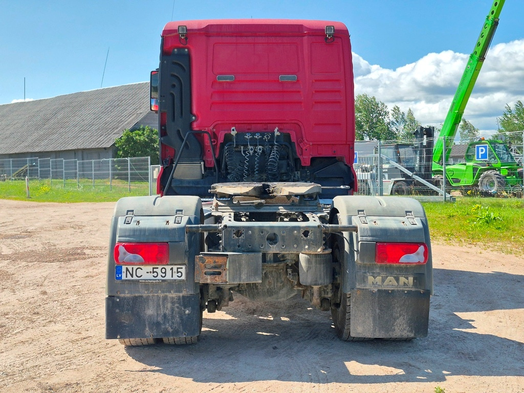 MAN TGX18.440 4x4 - Tahač: obrázek 4 MAN TGX18.440 4x4 - Tahač: obrázek 4