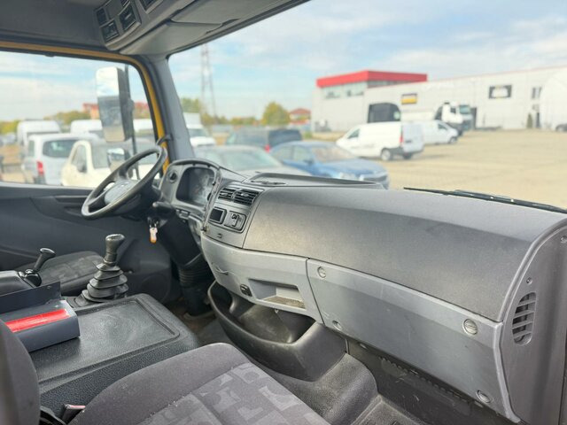 MERCEDES-BENZ Atego 1022 L Pritsche / Klima / Tachograph... - Odtahovka: obrázek 4 MERCEDES-BENZ Atego 1022 L Pritsche / Klima / Tachograph... - Odtahovka: obrázek 4