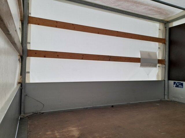 MERCEDES-BENZ Sprinter 316 DOKA 4X4+6 LOCURI+BENA TRANSPORT... - Minibus, Mikrobus: obrázek 4 MERCEDES-BENZ Sprinter 316 DOKA 4X4+6 LOCURI+BENA TRANSPORT... - Minibus, Mikrobus: obrázek 4