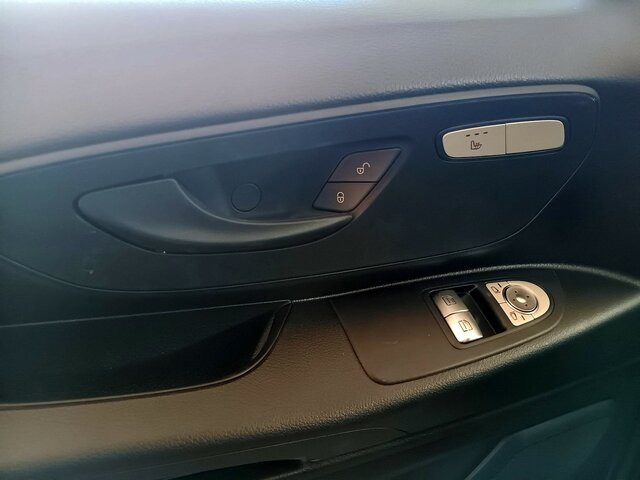MERCEDES-BENZ Vito Kasten eVito 112 KA/FWD PARK+CLIMA... - Malá dodávka, Elektrická dodávka: obrázek 4 MERCEDES-BENZ Vito Kasten eVito 112 KA/FWD PARK+CLIMA... - Malá dodávka, Elektrická dodávka: obrázek 4