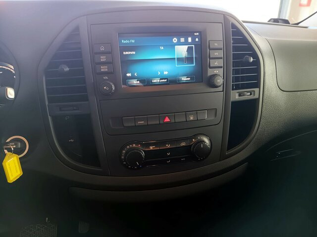 MERCEDES-BENZ Vito Kasten eVito 112 KA/FWD PARK+CLIMA... - Malá dodávka, Elektrická dodávka: obrázek 2 MERCEDES-BENZ Vito Kasten eVito 112 KA/FWD PARK+CLIMA... - Malá dodávka, Elektrická dodávka: obrázek 2