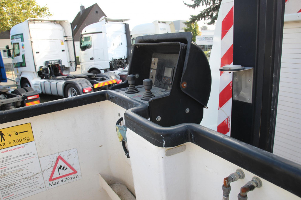 Iveco Daily 70-170 EEV VDT-170-F 20 m 2 Pers.Korb - Autoplošina: obrázek 2 Iveco Daily 70-170 EEV VDT-170-F 20 m 2 Pers.Korb - Autoplošina: obrázek 2