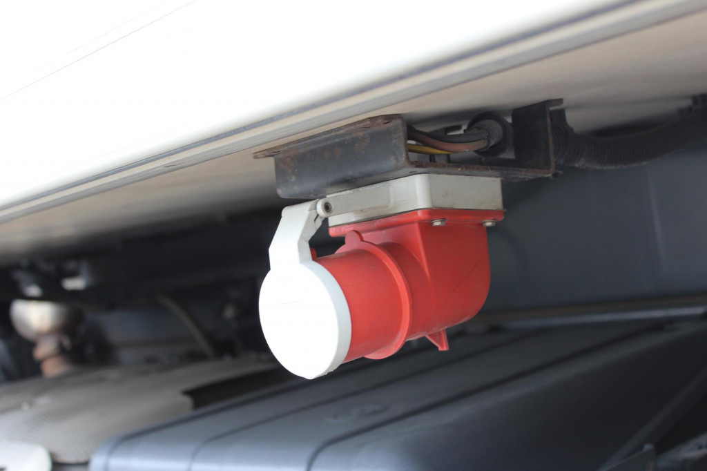 Iveco Eurocargo ML190-280L E6 CS 1250 Mt Tür+LBW FRC - Chladírenský nákladní automobil: obrázek 5 Iveco Eurocargo ML190-280L E6 CS 1250 Mt Tür+LBW FRC - Chladírenský nákladní automobil: obrázek 5