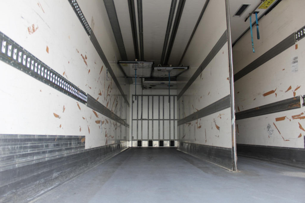 Mercedes-Benz Antos 2536 E6 CS 1250Mt Tri-temp LBW TW ATP - Chladírenský nákladní automobil: obrázek 3 Mercedes-Benz Antos 2536 E6 CS 1250Mt Tri-temp LBW TW ATP - Chladírenský nákladní automobil: obrázek 3