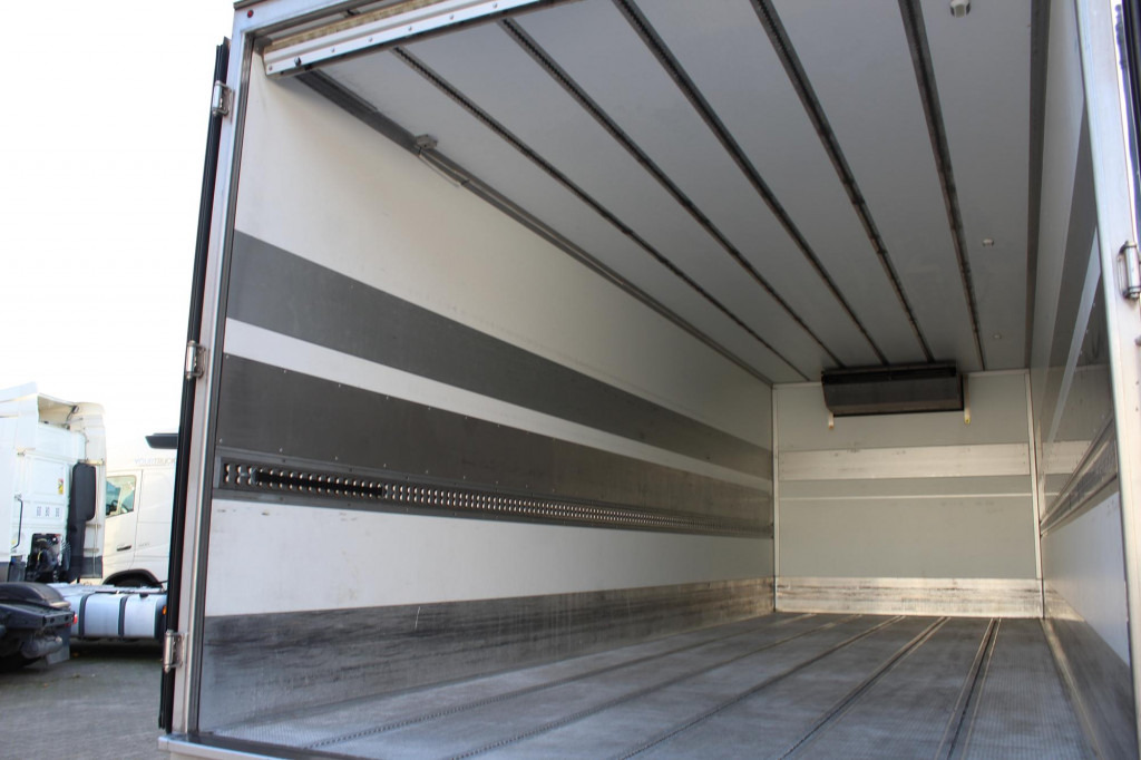 Mercedes-Benz Atego 1221 E6 TK T-800 R Strom Türen+LBW - Chladírenský nákladní automobil: obrázek 2 Mercedes-Benz Atego 1221 E6 TK T-800 R Strom Türen+LBW - Chladírenský nákladní automobil: obrázek 2