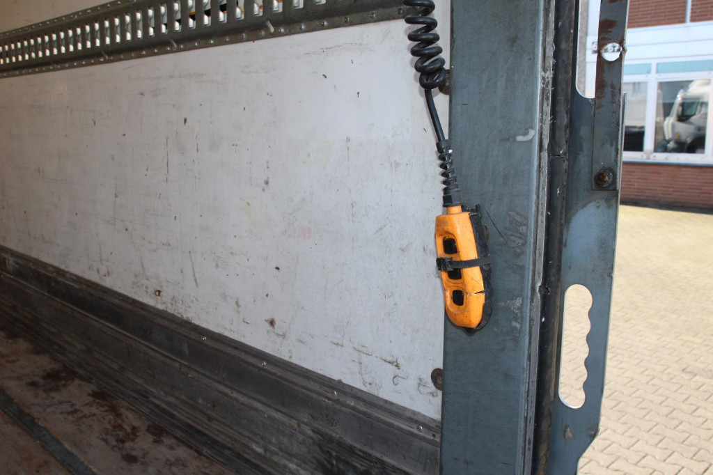 Renault D 280E6 Wide Koffer LBW nur 268Tkm! - Skříňový nákladní auto: obrázek 4 Renault D 280E6 Wide Koffer LBW nur 268Tkm! - Skříňový nákladní auto: obrázek 4