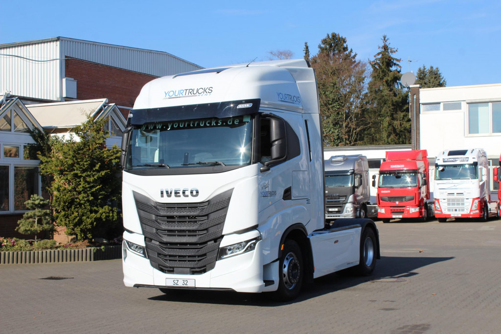 Iveco S-Way 490 E6 Retarder Standklima 2Tanks Navi - Tahač: obrázek 1 Iveco S-Way 490 E6 Retarder Standklima 2Tanks Navi - Tahač: obrázek 1