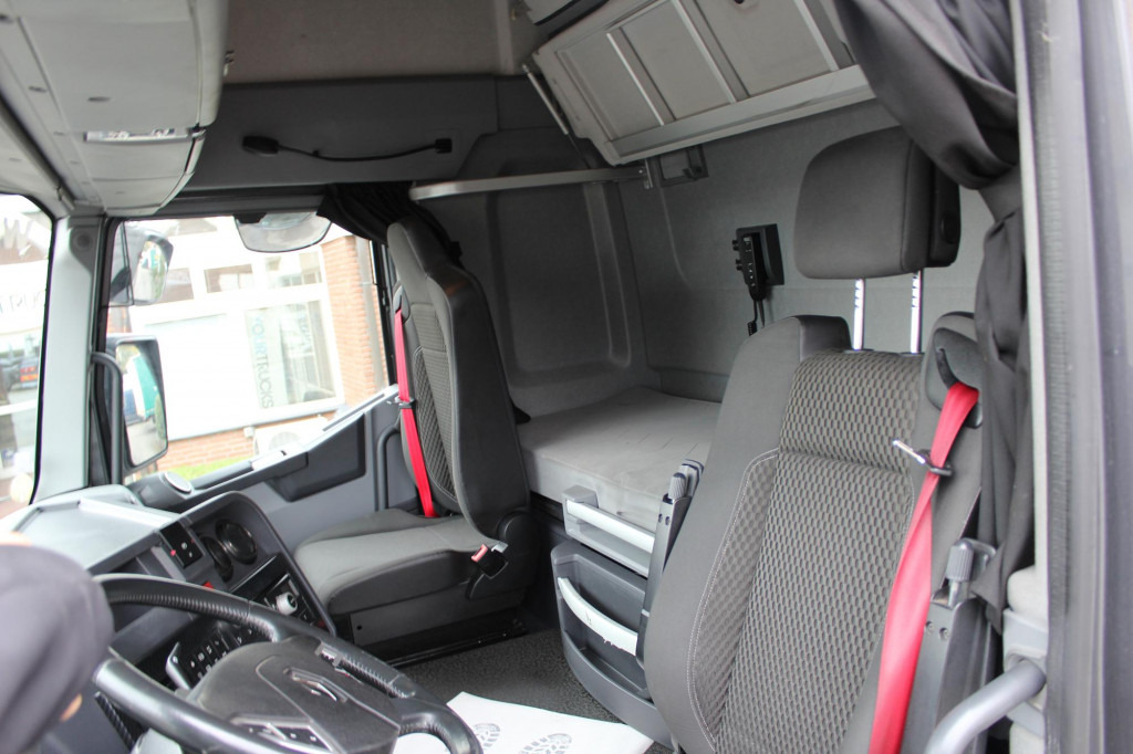 Renault T 480 E6 Alufelgen Retarder Vollspoiler Kühlbox - Tahač: obrázek 5 Renault T 480 E6 Alufelgen Retarder Vollspoiler Kühlbox - Tahač: obrázek 5