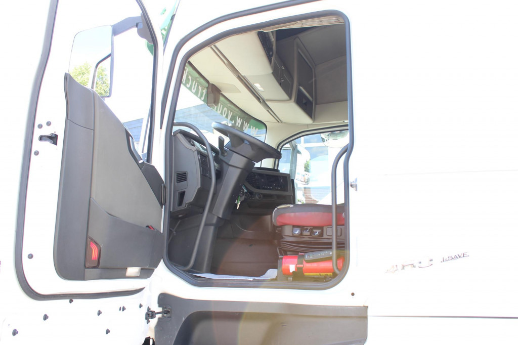 Volvo FH 460 E6 Globetrotter 2 Tanks i-Park Cool - Tahač: obrázek 2 Volvo FH 460 E6 Globetrotter 2 Tanks i-Park Cool - Tahač: obrázek 2