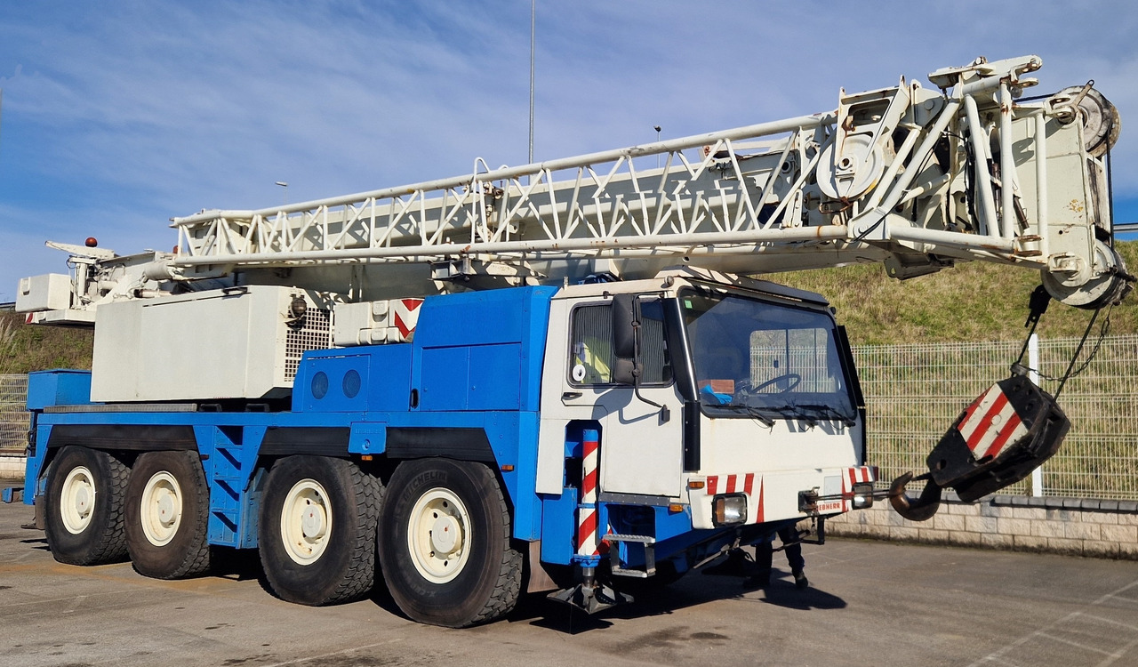 LIEBHERR LTM 1070/1 - Autojeřáb: obrázek 1 LIEBHERR LTM 1070/1 - Autojeřáb: obrázek 1