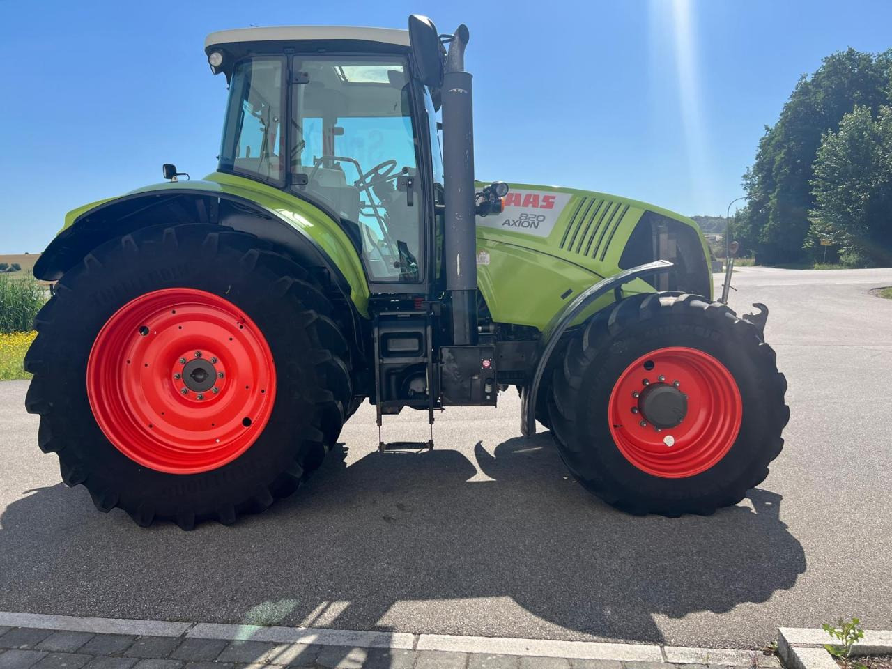 CLAAS Axion 820 CMATIC, FZW, FKH, TOP - Traktor: obrázek 4 CLAAS Axion 820 CMATIC, FZW, FKH, TOP - Traktor: obrázek 4