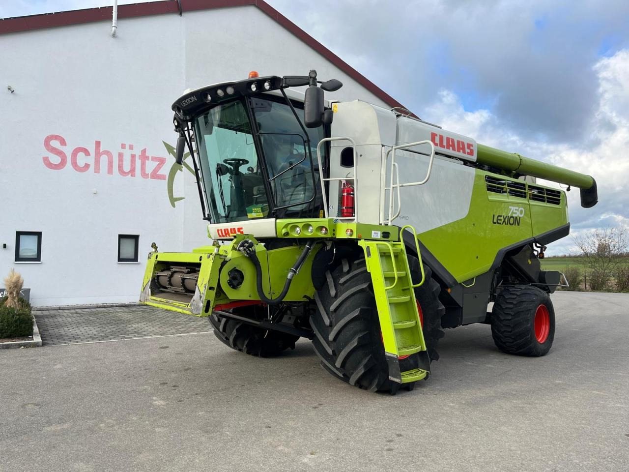 CLAAS Lexion 750 V-Kanal 3D, Baujahr 2017, 30kmh - Sklízecí mlátička: obrázek 1 CLAAS Lexion 750 V-Kanal 3D, Baujahr 2017, 30kmh - Sklízecí mlátička: obrázek 1