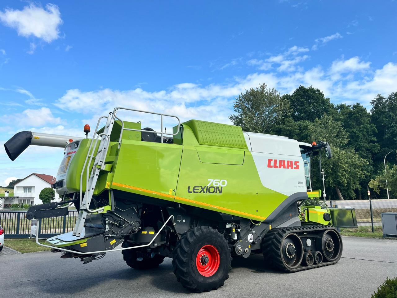 CLAAS Lexion 760TT, 30 km/h, SW V900 2x Laser - Sklízecí mlátička: obrázek 2 CLAAS Lexion 760TT, 30 km/h, SW V900 2x Laser - Sklízecí mlátička: obrázek 2
