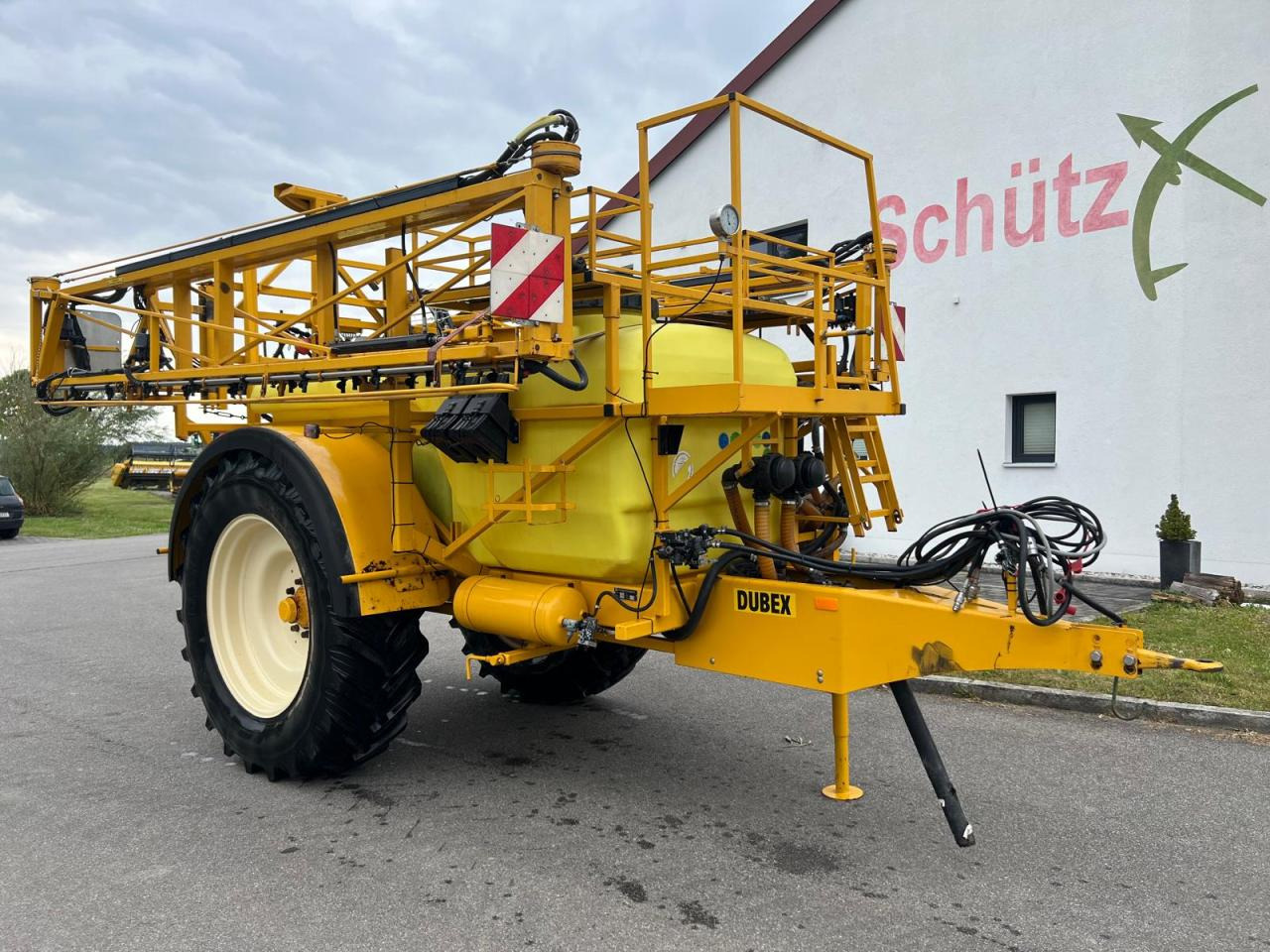 Dubex Vector 27m 3200 Liter Spritze, Baujahr 2002 - Tažený postřikovač: obrázek 2 Dubex Vector 27m 3200 Liter Spritze, Baujahr 2002 - Tažený postřikovač: obrázek 2