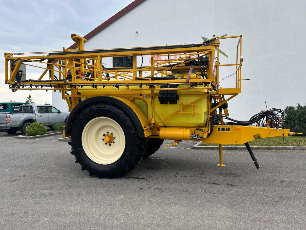 Tažený postřikovač Dubex Vector 27m 3200 Liter Spritze, Baujahr 2002: obrázek 6