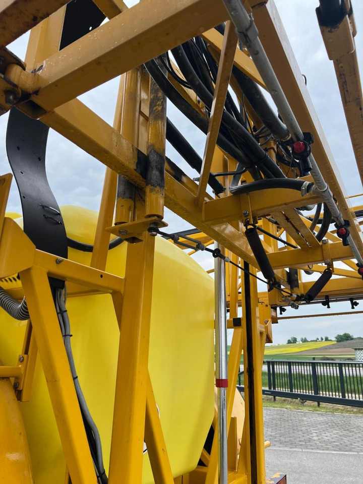 Tažený postřikovač Dubex Vector 27m 3200 Liter Spritze, Baujahr 2002: obrázek 11