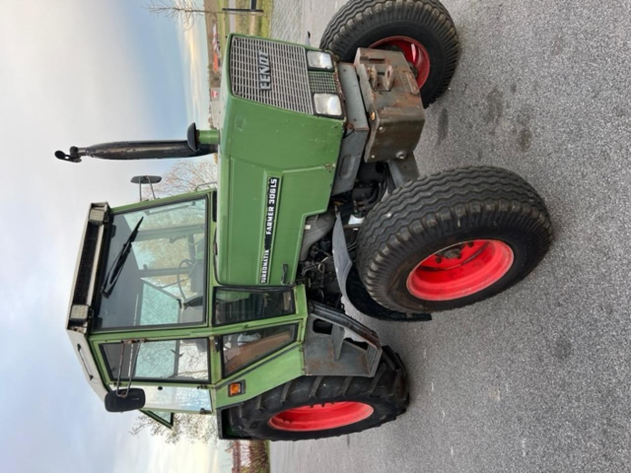 Fendt Farmer 306 LS, ca. 9516 Bh, Baujahr 1982 - Traktor: obrázek 3 Fendt Farmer 306 LS, ca. 9516 Bh, Baujahr 1982 - Traktor: obrázek 3