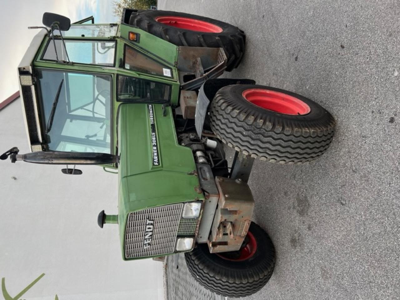 Fendt Farmer 306 LS, ca. 9516 Bh, Baujahr 1982 - Traktor: obrázek 2 Fendt Farmer 306 LS, ca. 9516 Bh, Baujahr 1982 - Traktor: obrázek 2