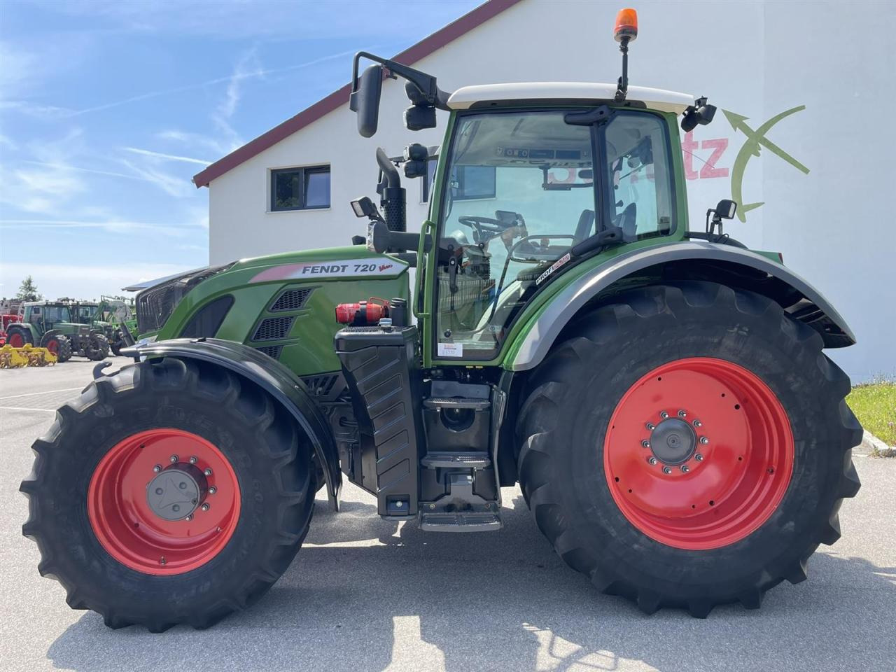 Fendt Vario 720 Profi Plus S4, Bj. 2017 - Traktor: obrázek 2 Fendt Vario 720 Profi Plus S4, Bj. 2017 - Traktor: obrázek 2