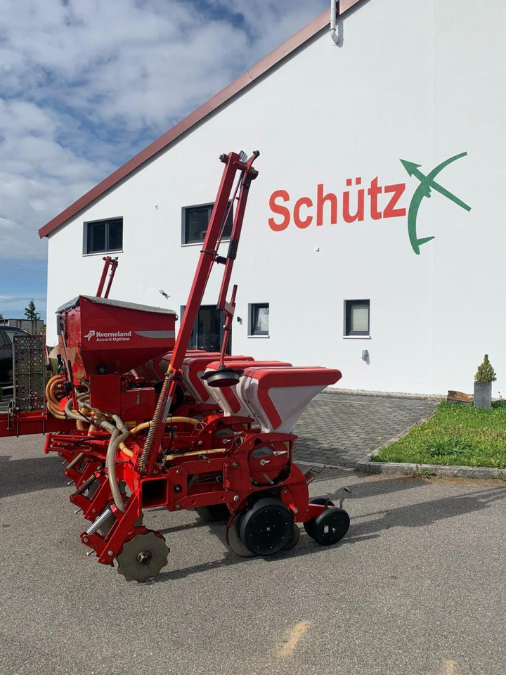 Kverneland Optima HD, mechanischer Antrieb, Reihendüngerstreuer, Visio - Säüberwachung, Baujahr 2007 - Přesný secí stroj: obrázek 3 Kverneland Optima HD, mechanischer Antrieb, Reihendüngerstreuer, Visio - Säüberwachung, Baujahr 2007 - Přesný secí stroj: obrázek 3