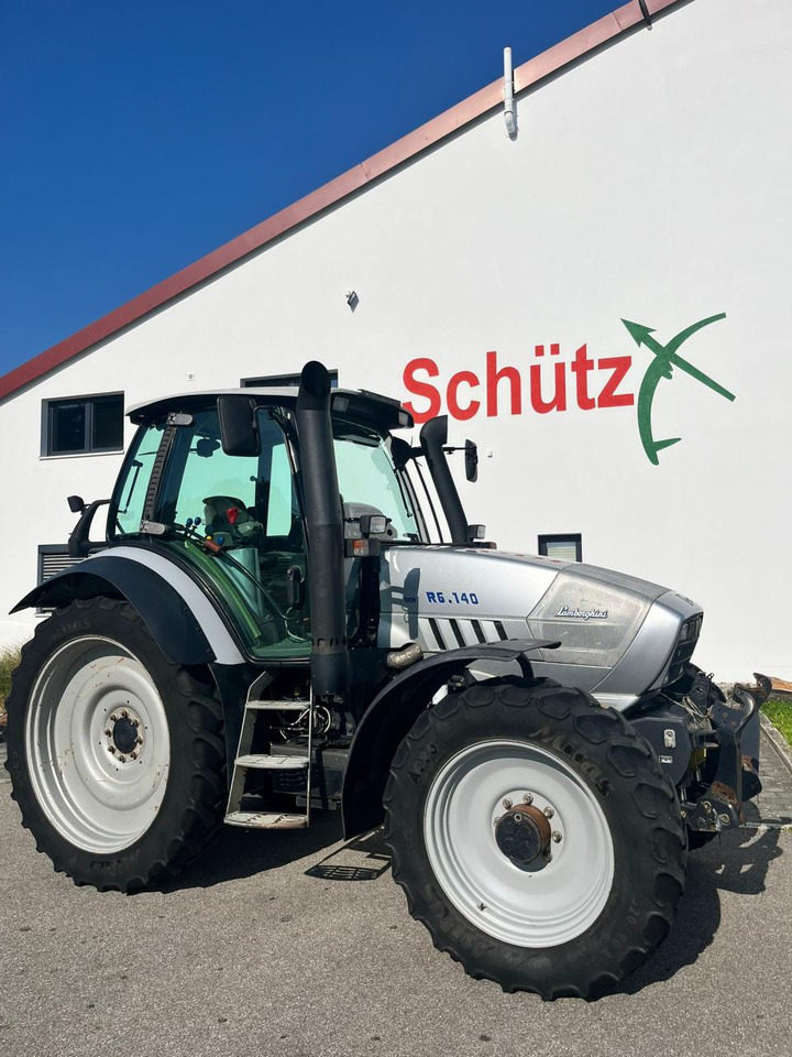 Lamborghini R6.140 DCR mit Frontzapfwelle und Frontkraftheber, Pflegeschlepper - Traktor: obrázek 2 Lamborghini R6.140 DCR mit Frontzapfwelle und Frontkraftheber, Pflegeschlepper - Traktor: obrázek 2