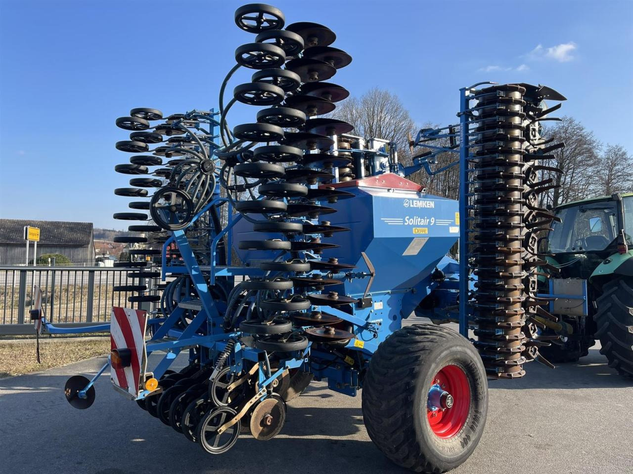 Lemken Säkombi Lemken Zirkon 10/600KA und Solitär 9 - Secí kombinace: obrázek 5 Lemken Säkombi Lemken Zirkon 10/600KA und Solitär 9 - Secí kombinace: obrázek 5