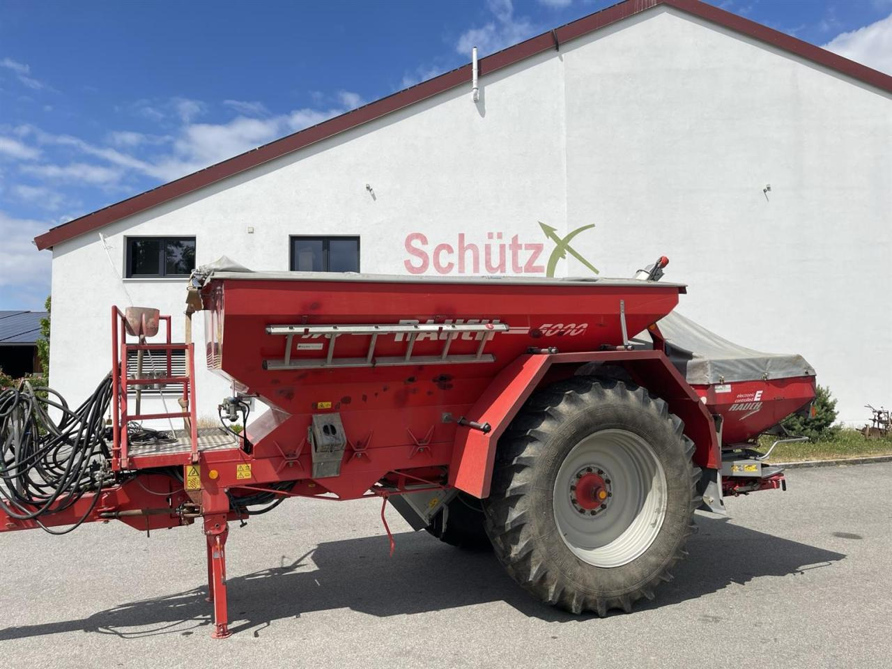 Rauch TWS 5000 Düngerwagen mit Lenkung und Streuer Axera H-EMC - Rozmetadlo hnoje: obrázek 2 Rauch TWS 5000 Düngerwagen mit Lenkung und Streuer Axera H-EMC - Rozmetadlo hnoje: obrázek 2