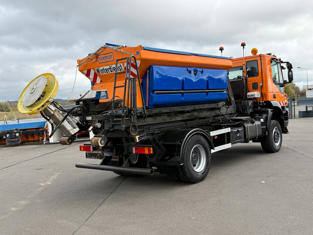Iveco Trakker 330 EEV Winterdienst Abroll - Hákový nosič kontejnerů: obrázek 4 Iveco Trakker 330 EEV Winterdienst Abroll - Hákový nosič kontejnerů: obrázek 4