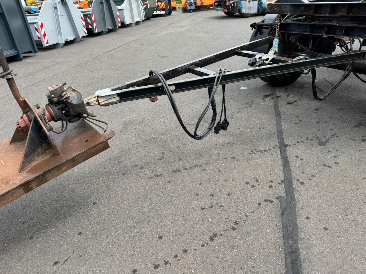 Jung CA 18 J Apollino K 4 2- Achs Abroll - Hákový/ Ramenový nosič přívěs: obrázek 4 Jung CA 18 J Apollino K 4 2- Achs Abroll - Hákový/ Ramenový nosič přívěs: obrázek 4