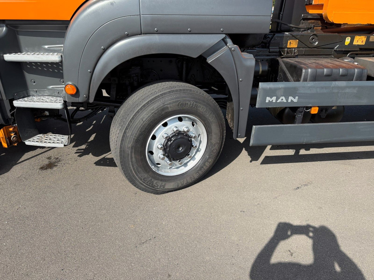 MAN TGA 18.350 4x4 Meiler Abroller RK 14.45 Winterd. - Hákový nosič kontejnerů: obrázek 4 MAN TGA 18.350 4x4 Meiler Abroller RK 14.45 Winterd. - Hákový nosič kontejnerů: obrázek 4