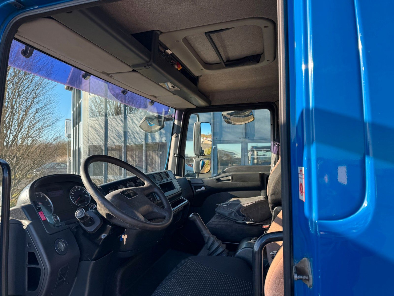 MAN TGL 8.150 Pritsche AHK + Blattfederung MAN TGL 8.150 Pritsche AHK + Blattfederung - Dodávka valník: obrázek 5 MAN TGL 8.150 Pritsche AHK + Blattfederung MAN TGL 8.150 Pritsche AHK + Blattfederung - Dodávka valník: obrázek 5
