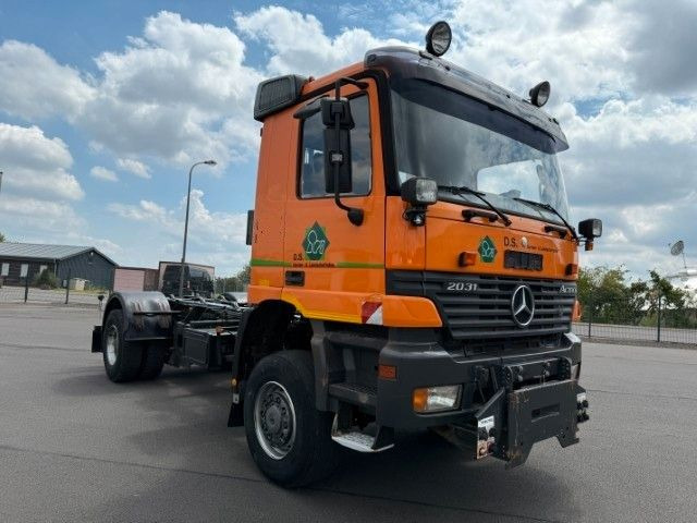 Podvozek s kabinou Mercedes-Benz Actros 2031 4x4 Hydraulik + Wechselsystem: obrázek 13