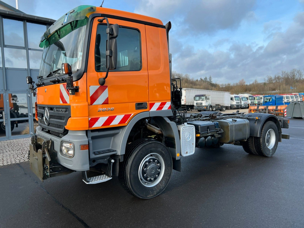 Mercedes-Benz Actros 2036 4x4 DautelWechselsystem Winterdienst Mercedes-Benz Actros 2036 4x4 DautelWechselsystem Winterdienst - Podvozek s kabinou: obrázek 1 Mercedes-Benz Actros 2036 4x4 DautelWechselsystem Winterdienst Mercedes-Benz Actros 2036 4x4 DautelWechselsystem Winterdienst - Podvozek s kabinou: obrázek 1