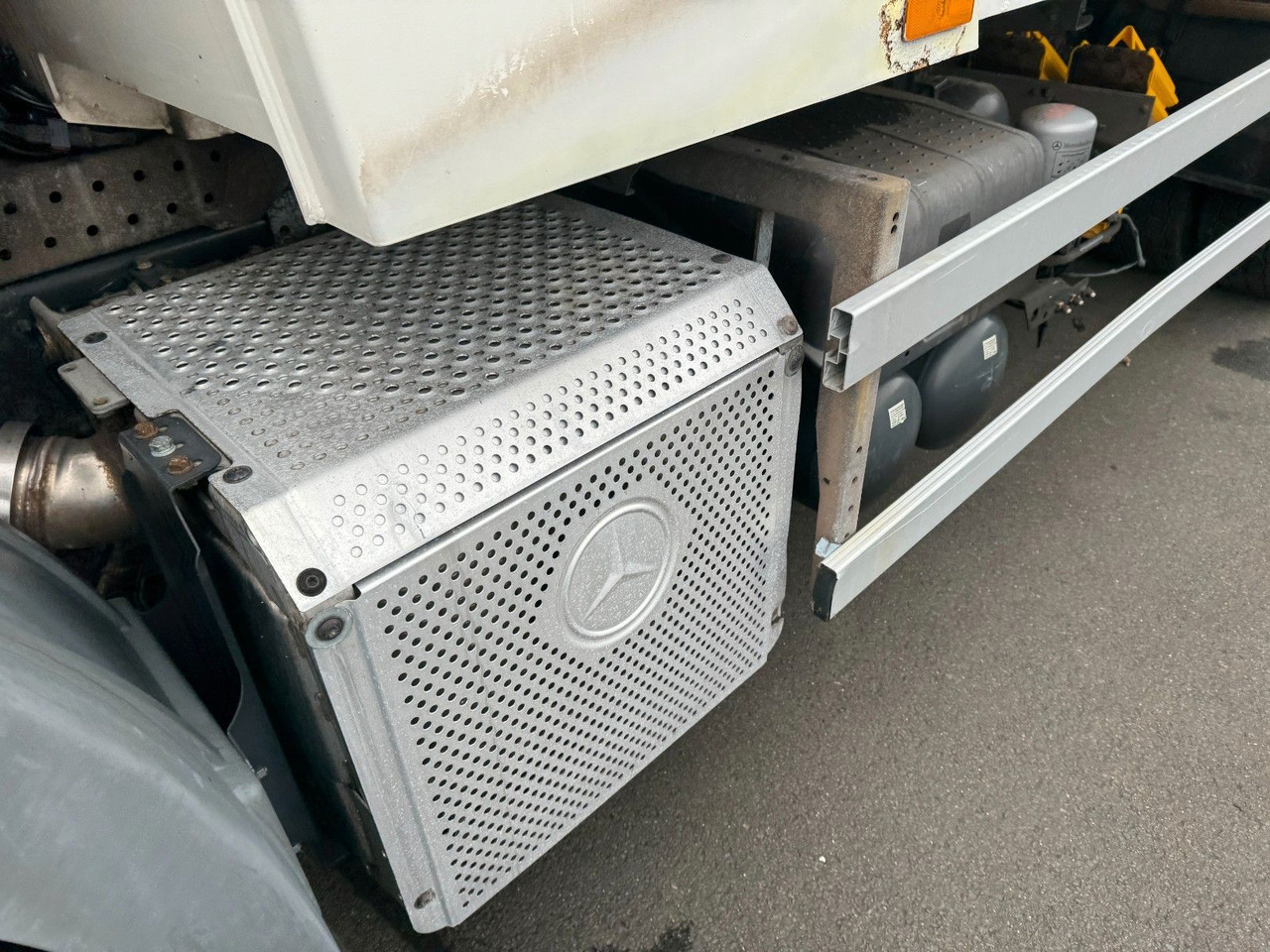 Mercedes-Benz Actros 2532 6x2 MP3 Faun Power Press 524 Mercedes-Benz Actros 2532 6x2 MP3 Faun Power Press 524 - Vůz na odvoz odpadků: obrázek 3 Mercedes-Benz Actros 2532 6x2 MP3 Faun Power Press 524 Mercedes-Benz Actros 2532 6x2 MP3 Faun Power Press 524 - Vůz na odvoz odpadků: obrázek 3