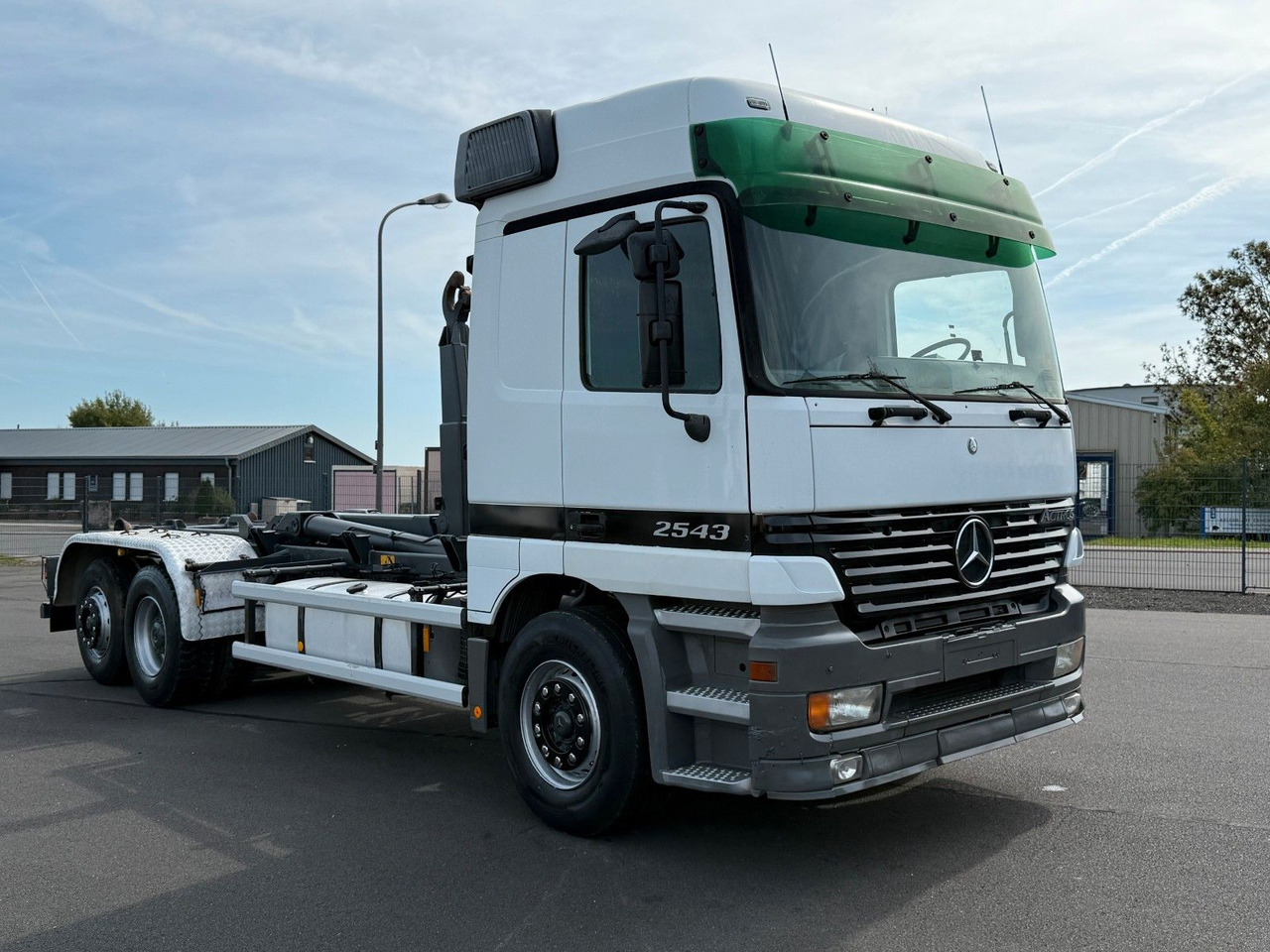 Mercedes-Benz Actros 2543 6x2 Klima + Kupplung - Hákový nosič kontejnerů: obrázek 4 Mercedes-Benz Actros 2543 6x2 Klima + Kupplung - Hákový nosič kontejnerů: obrázek 4