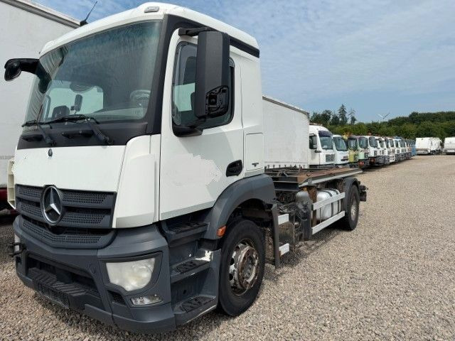 Mercedes-Benz Antos 1824 - Umlader- Nebenantrieb - Hákový nosič kontejnerů: obrázek 1 Mercedes-Benz Antos 1824 - Umlader- Nebenantrieb - Hákový nosič kontejnerů: obrázek 1
