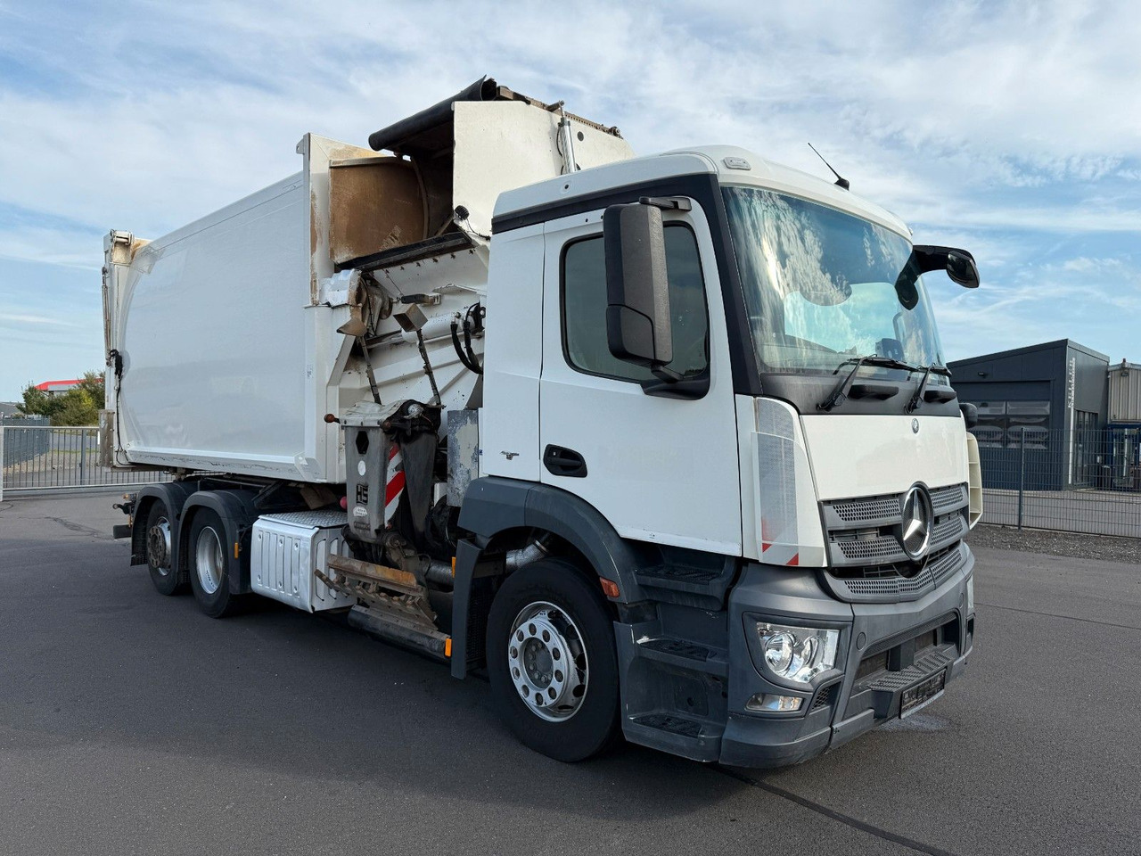 Mercedes-Benz Antos 2533 Seitenlader HS SL- VK- F - Vůz na odvoz odpadků: obrázek 3 Mercedes-Benz Antos 2533 Seitenlader HS SL- VK- F - Vůz na odvoz odpadků: obrázek 3