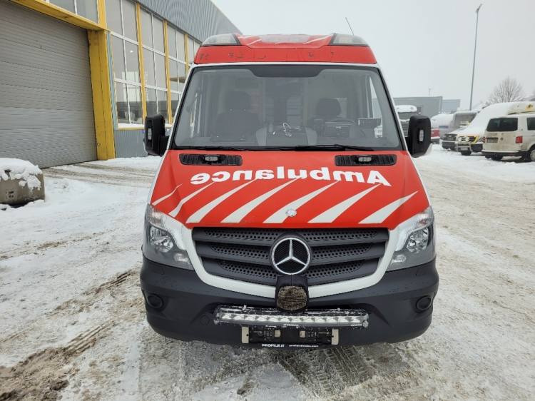 MERCEDES – BENZ SPRINTER 3.0D AMBULANCE (PROFILE) KLIMA 7.2015 EURO 6 - Pohotovostní vůz: obrázek 3 MERCEDES – BENZ SPRINTER 3.0D AMBULANCE (PROFILE) KLIMA 7.2015 EURO 6 - Pohotovostní vůz: obrázek 3