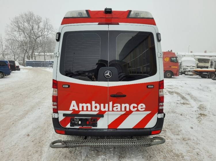 MERCEDES – BENZ SPRINTER 3.0D AMBULANCE (PROFILE) KLIMA 7.2015 EURO 6 - Pohotovostní vůz: obrázek 5 MERCEDES – BENZ SPRINTER 3.0D AMBULANCE (PROFILE) KLIMA 7.2015 EURO 6 - Pohotovostní vůz: obrázek 5
